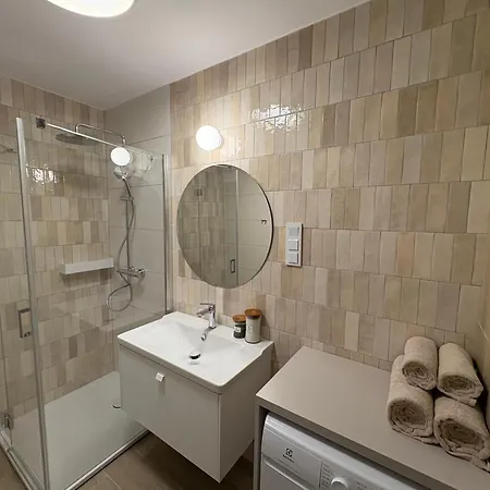 Polanki Aqua F005 Appart hôtel